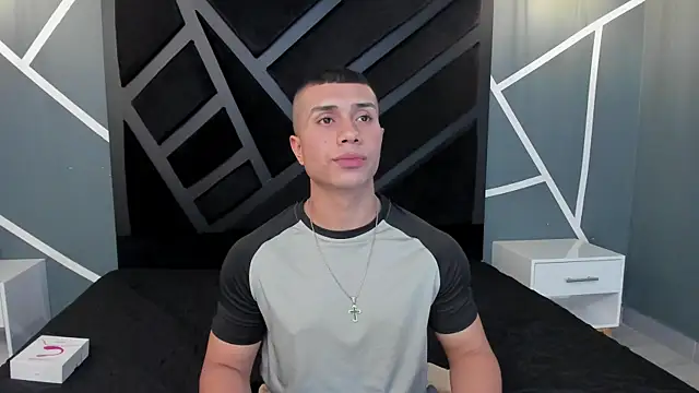 Snapshot of bruno_cavalli chatting on 01-09-26, 05:26 bruno cavalli online show from 01-09-26, 05:26