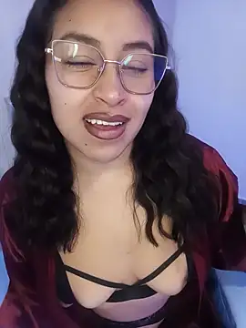Snapshot of AnonymousGirl chatting on 08-04-26, 03:25 AnonymousGirl online show from 08-04-26, 03:25