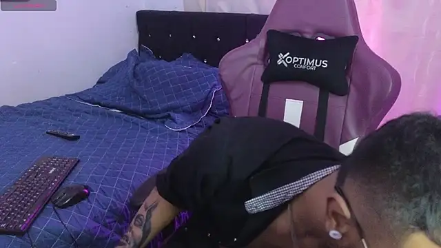 Snapshot of eros-0001 chatting on 01-22-25, 05:59 eros-0001 online show from 01-22-25, 05:59