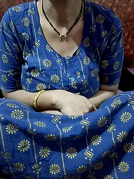 Snapshot of namitahot chatting on 11-29-25, 04:21 namitahot online show from 11-29-25, 04:21