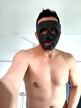 Snapshot of dennygladiator chatting on 03-18-25, 09:20 dennygladiator online show from 03-18-25, 09:20