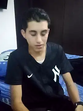 Latinos 2001 online show from 01-17-25, 12:21