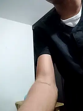 Latinos 2001 online show from 01-17-25, 10:23