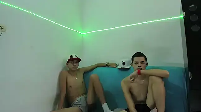 Latinos 2001 online show from 02-16-25, 10:21