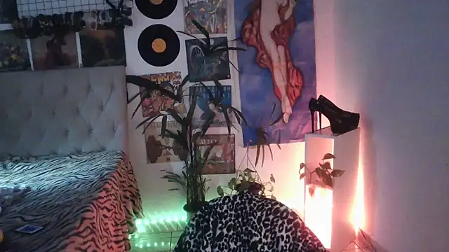 lollaxjf online show from 07-12-26, 04:53