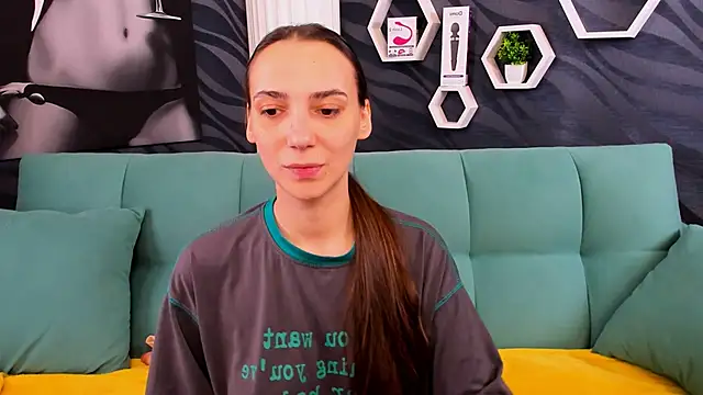 Snapshot of annabishop chatting on 02-21-25, 06:18 annabishop online show from 02-21-25, 06:18