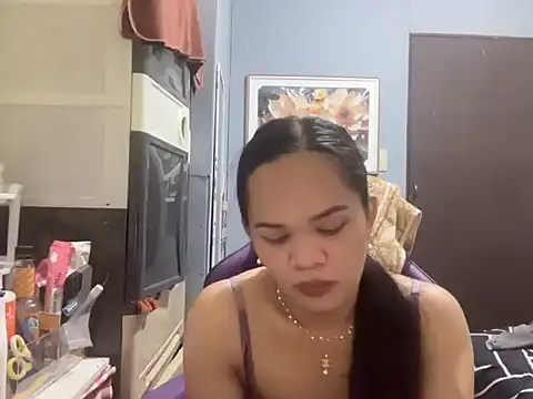 SophiaCourthaway online show from 11-15-25, 11:32