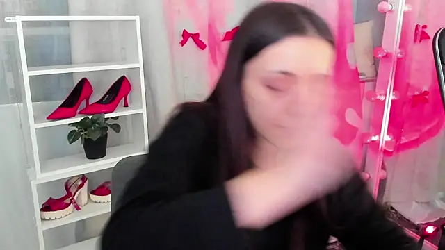 Sahara Shields online show from 01-14-25, 10:27