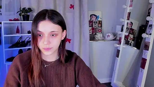 Snapshot of Sahara_Shields chatting on 01-07-26, 10:29 Sahara Shields online show from 01-07-26, 10:29