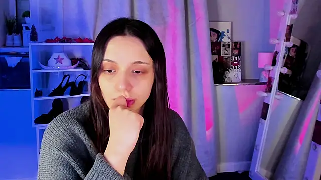 Snapshot of Sahara_Shields chatting on 02-24-26, 09:29 Sahara Shields online show from 02-24-26, 09:29