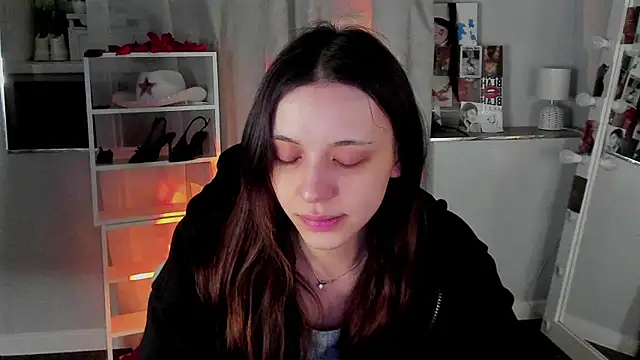 Sahara Shields online show from 04-12-26, 09:47