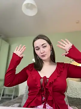 Snapshot of Kiss_My_Body chatting on 01-18-25, 12:47 Kiss My Body online show from 01-18-25, 12:47