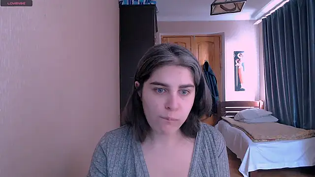 Snapshot of _Roselina_ chatting on 03-03-25, 07:10 Roselina online show from 03-03-25, 07:10