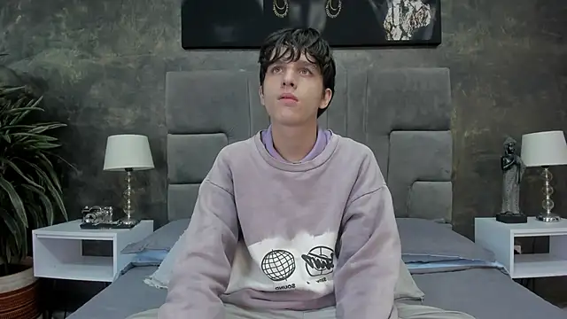 bruce hans online show from 10-18-25, 11:44