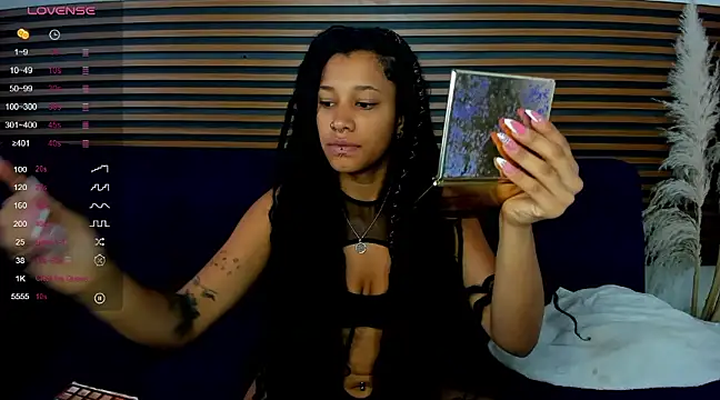 Snapshot of Missangeldust16 chatting on 01-29-25, 08:04 Missangeldust16 online show from 01-29-25, 08:04