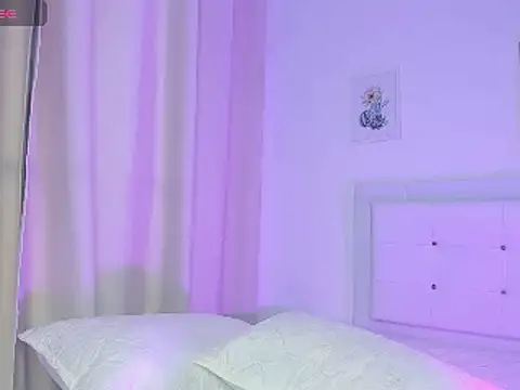 Snapshot of Missangeldust16 chatting on 02-07-25, 08:20 Missangeldust16 online show from 02-07-25, 08:20