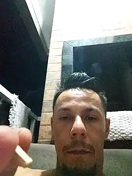 Snapshot of Santanacumxplod chatting on 03-04-25, 10:38 Santanacumxplod online show from 03-04-25, 10:38