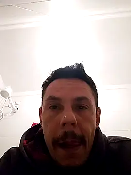 Snapshot of Santanacumxplod chatting on 09-15-25, 02:33 Santanacumxplod online show from 09-15-25, 02:33