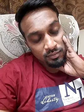 Snapshot of Chennaibull15 chatting on 02-22-25, 06:08 Chennaibull15 online show from 02-22-25, 06:08