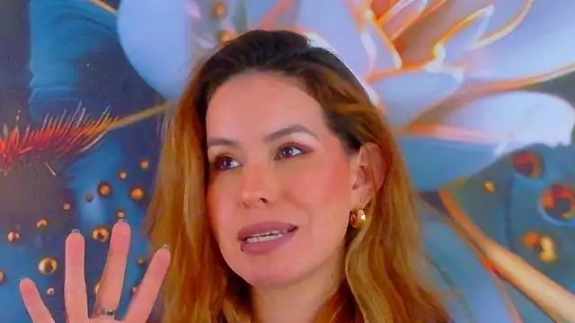 Snapshot of scarlette69 chatting on 01-18-26, 08:23 scarlette69 online show from 01-18-26, 08:23