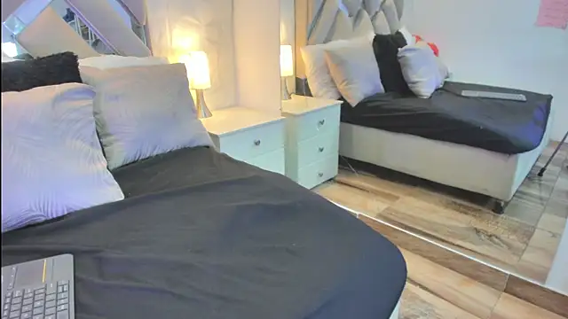 raquell moore online show from 04-14-26, 12:11