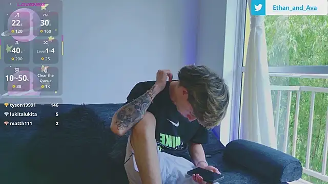 ethan and ava online show from 10-12-25, 03:11