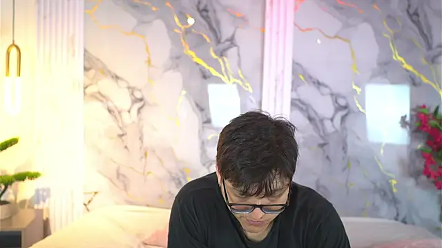 vanilla hot online show from 10-18-25, 01:34