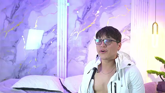 vanilla hot online show from 11-06-25, 01:45