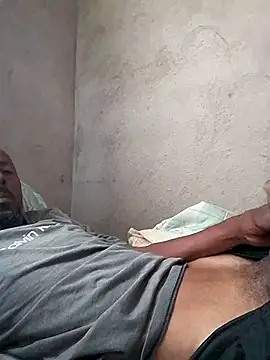 Snapshot of 1662 chatting on 12-18-25, 11:16 1662 online show from 12-18-25, 11:16