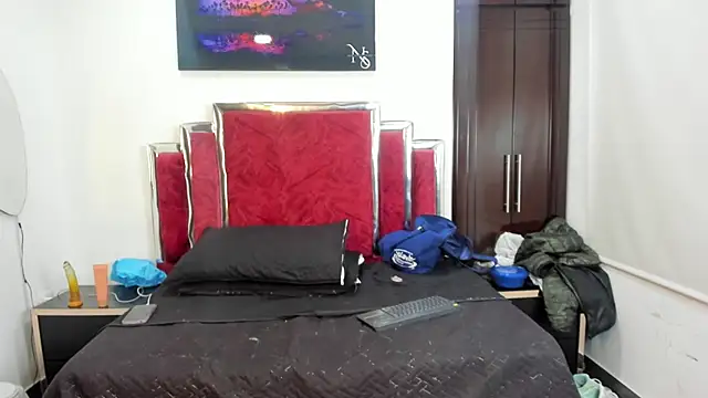 Snapshot of Hamish_phillips chatting on 01-24-25, 09:58 Hamish phillips online show from 01-24-25, 09:58