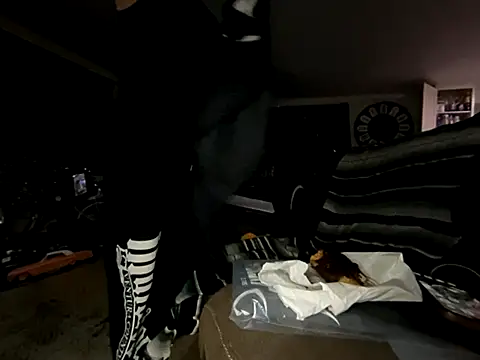 hornycouple818 online show from 09-16-25, 01:01