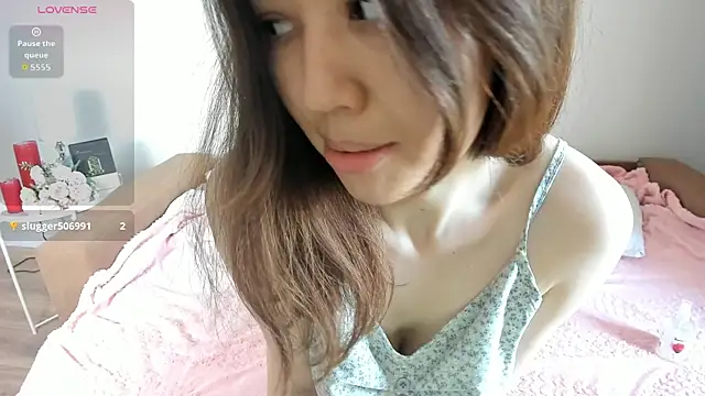 Snapshot of novaaskyy chatting on 07-10-26, 05:45 novaaskyy online show from 07-10-26, 05:45