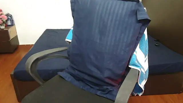 Snapshot of LovelyRosy chatting on 02-09-26, 12:47 LovelyRosy online show from 02-09-26, 12:47