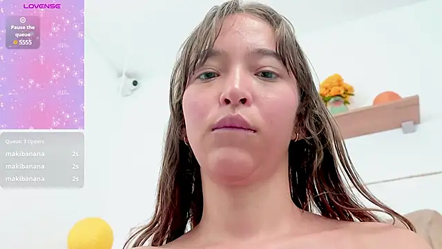 Snapshot of SERAFINA_ chatting on 02-18-25, 02:59 SERAFINA online show from 02-18-25, 02:59