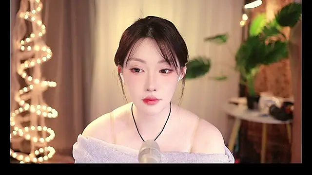 Dou-Dou-er online show from 03-02-25, 03:59