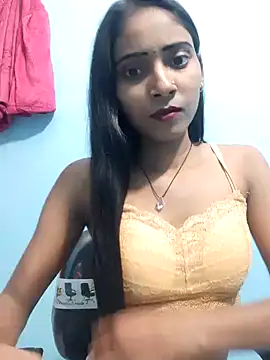 Snapshot of Divya-2007 chatting on 02-14-25, 05:14 Divya-2007 online show from 02-14-25, 05:14