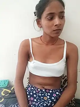 Snapshot of Divya-2007 chatting on 10-15-25, 03:28 Divya-2007 online show from 10-15-25, 03:28