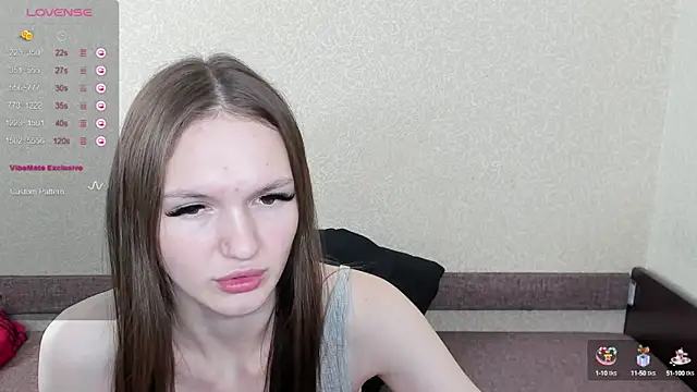 Snapshot of Browni_Kiss chatting on 02-03-25, 04:31 Browni Kiss online show from 02-03-25, 04:31