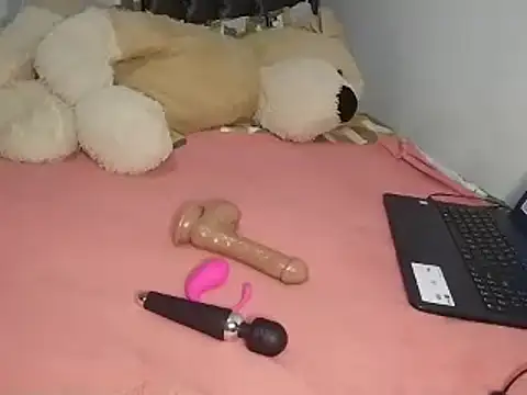 Snapshot of Chandy012 chatting on 02-04-26, 10:15 Chandy012 online show from 02-04-26, 10:15