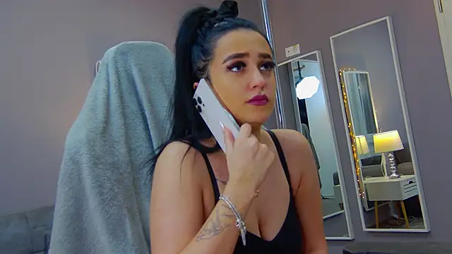 Eva Lovvia  online show from 02-06-25, 10:10