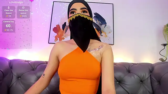 Snapshot of Shahira_peti chatting on 01-08-26, 11:07 Shahira peti online show from 01-08-26, 11:07