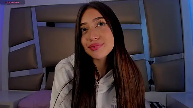 Snapshot of Princess_tokyo chatting on 01-29-25, 03:47 Princess tokyo online show from 01-29-25, 03:47