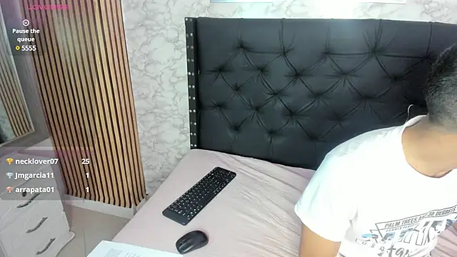 Snapshot of stefany_pablo1 chatting on 02-11-25, 03:29 stefany pablo1 online show from 02-11-25, 03:29