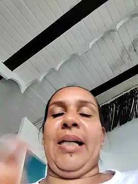 Snapshot of squirt-secret chatting on 02-28-25, 06:31 squirt-secret online show from 02-28-25, 06:31