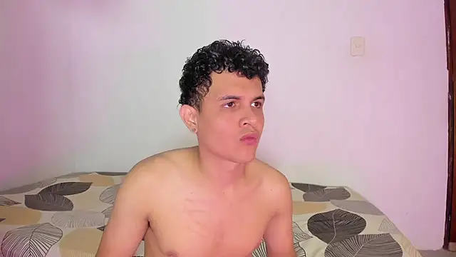 CoupleTwink12 online show from 03-26-26, 12:17