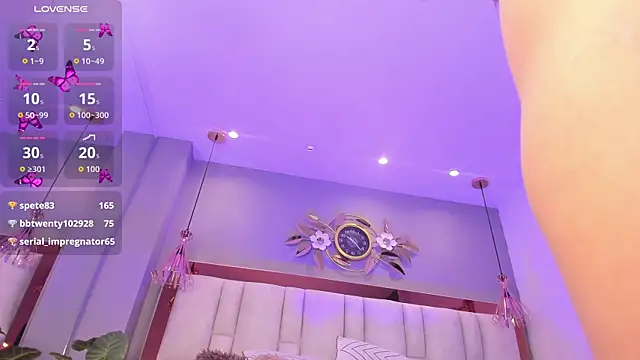 Snapshot of ArianaGolden chatting on 11-09-25, 03:21 ArianaGolden online show from 11-09-25, 03:21