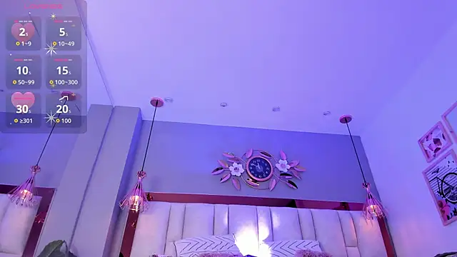 Snapshot of ArianaGolden chatting on 11-24-25, 04:51 ArianaGolden online show from 11-24-25, 04:51