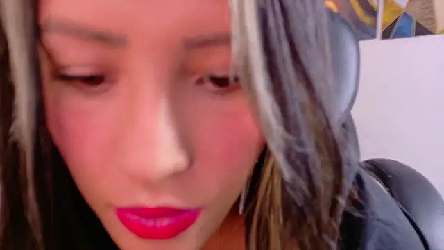 Snapshot of ArianaGolden chatting on 02-28-26, 05:36 ArianaGolden online show from 02-28-26, 05:36