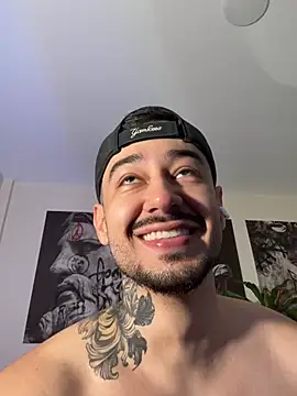Snapshot of Salvatore_costa chatting on 07-19-26, 01:53 Salvatore costa online show from 07-19-26, 01:53
