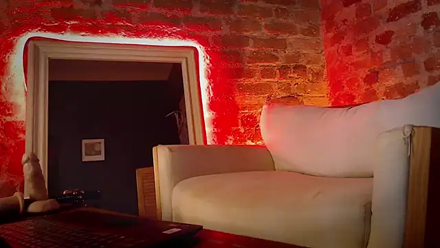 Snapshot of MistressLacey chatting on 10-04-25, 12:58 MistressLacey online show from 10-04-25, 12:58